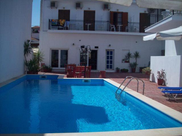 Hotel Marlton Skiathos Town Exterior photo