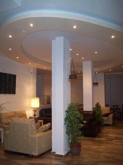 Hotel Marlton Skiathos Town Exterior photo